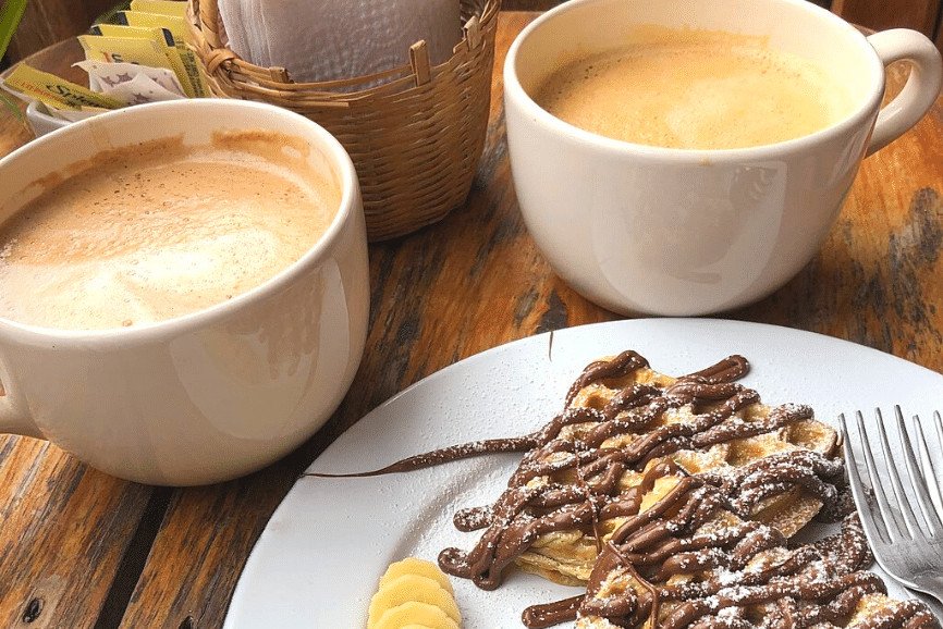 Light breakfast at Tierra Mia Juice and Coffee restaurants in Holbox