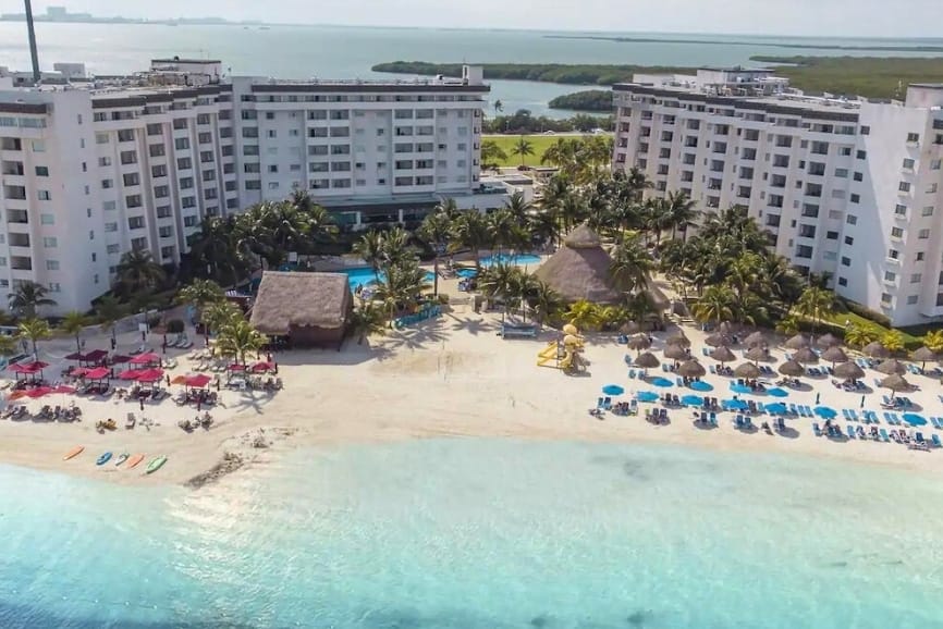 Beach front at the Hotel Casa Maya in Cancun