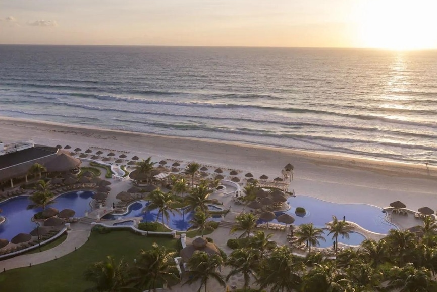 Beach views at JW Marriott Cancun Resort and Spa