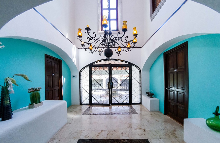 Lobby View at La Villa du Golf a Cancun