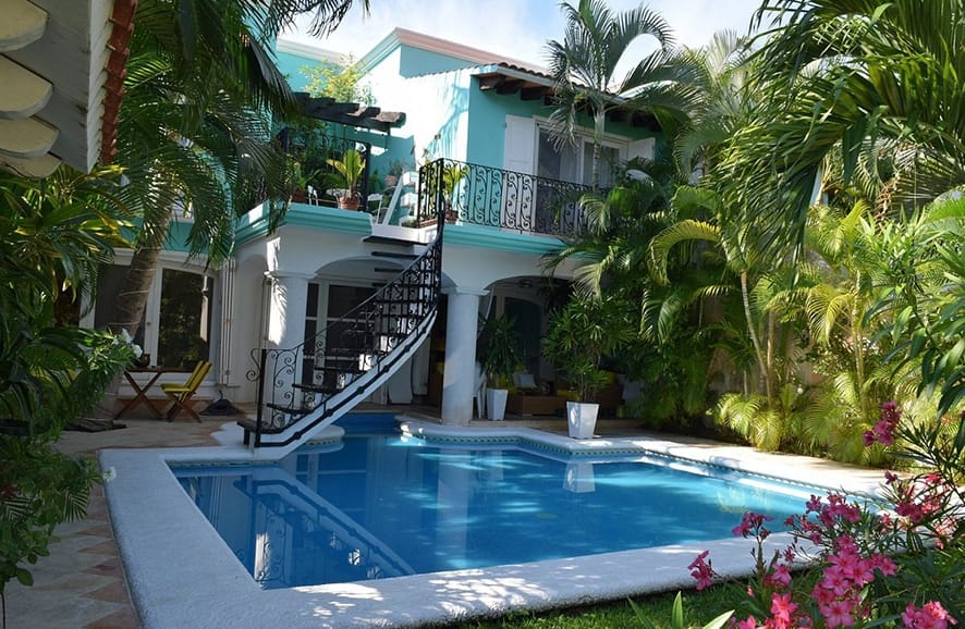 Swimming Pool at La Villa du Golf a Cancun