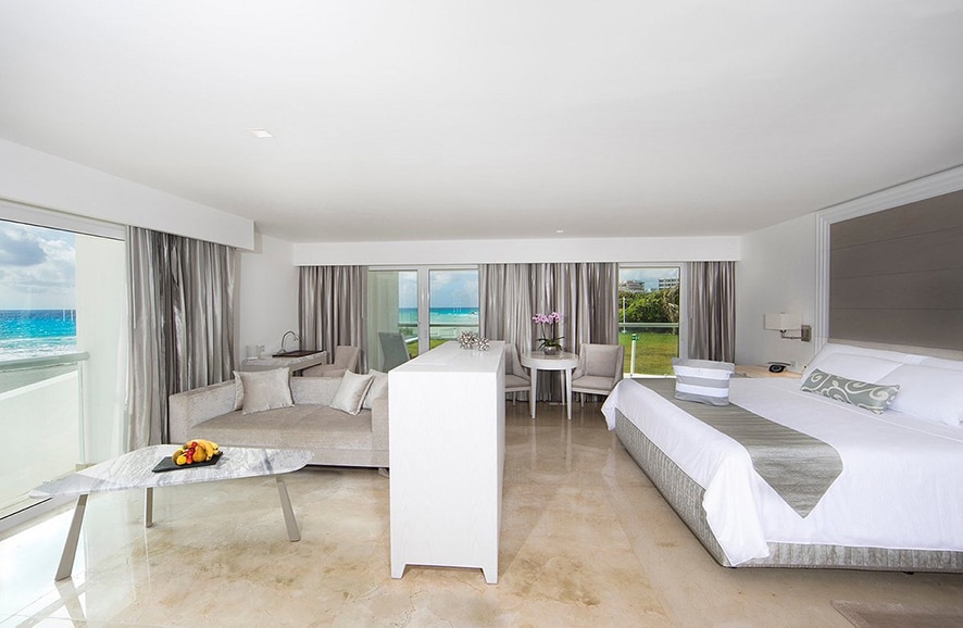 Room at Le Blanc Spa Cancun