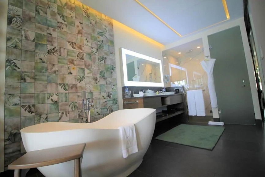 Bathroom at the Villa del Palmar Cancun