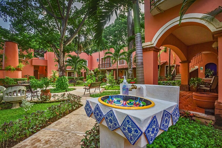 Cozumel Hotel Guide: Hacienda San Miguel