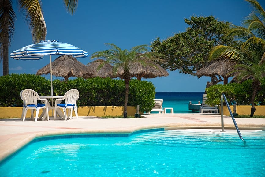Cozumel Hotel Guide: Hotel Playa Azul Cozumel