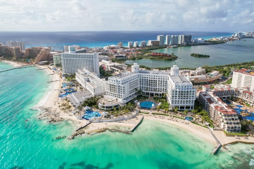 How Much Do Cancun Resorts Cost