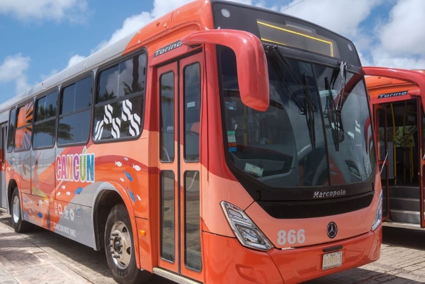 Cancun bus