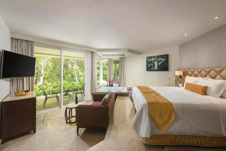 Best Resorts In Cancun. Room at the Moon Palace Cancun