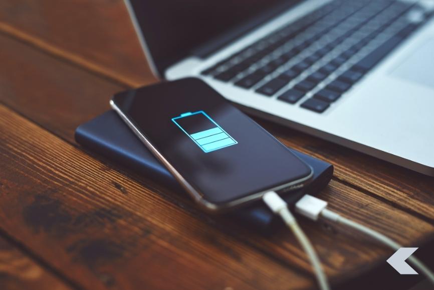 Packing List For Beach Vacation: Powerbank