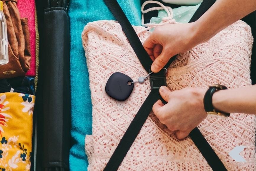 Packing List For Beach Vacation: Blue Tooth Trackers