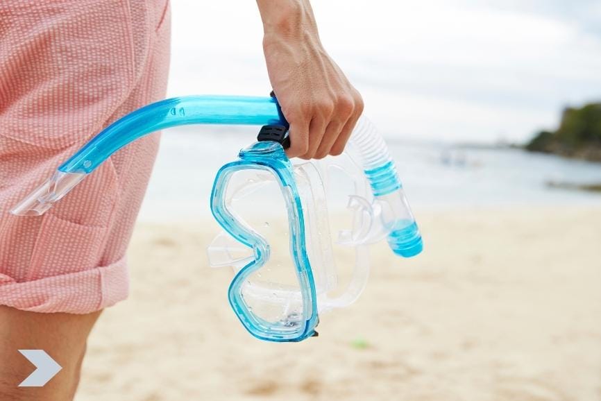 Packing List For Beach Vacation: Snorkel Set