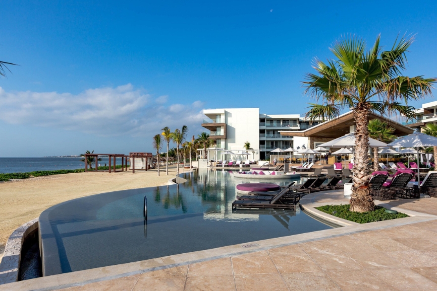 Infinity pool at Breathless Riviera Cancun