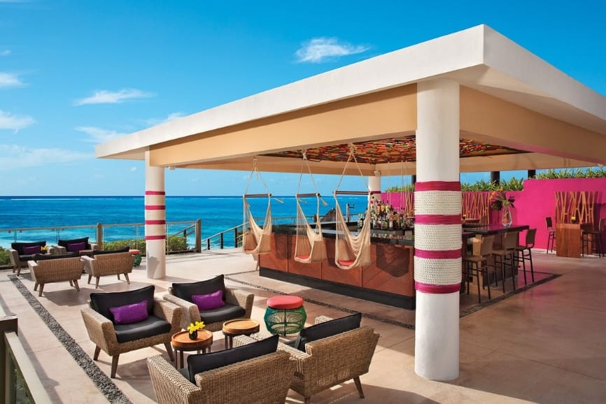 Beach bar and lounge at Dreams Jade Resort and Spa in Puerto Morelos