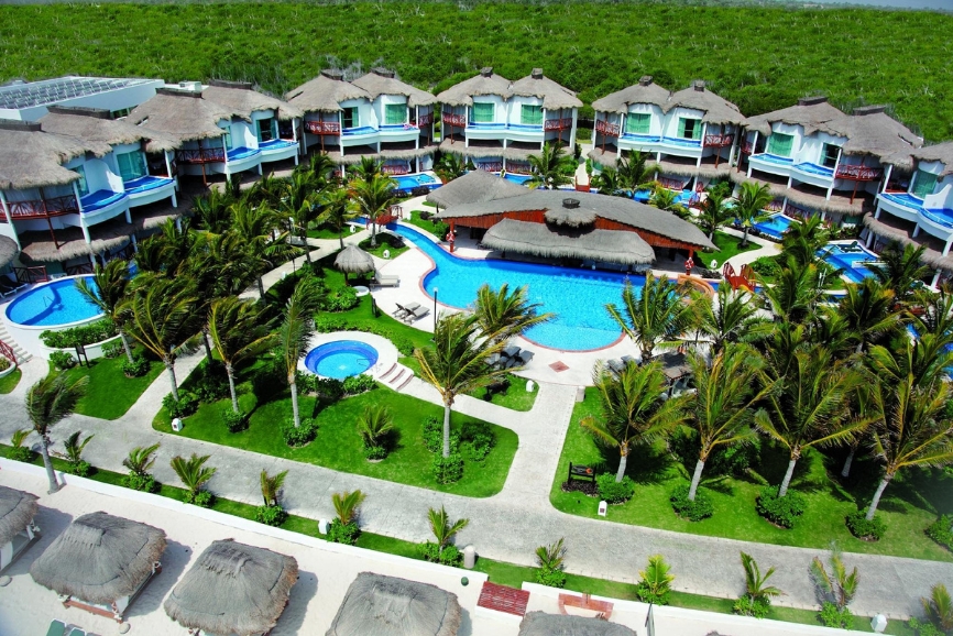 Exterior at El Dorado Casitas Royale in Puerto Morelos