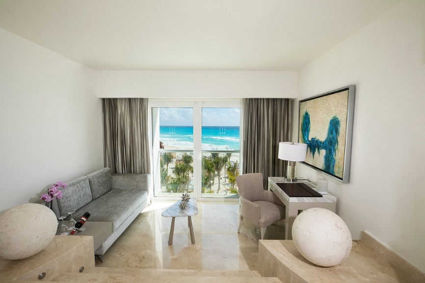 Room at the Le Blanc Resort & Spa Cancun