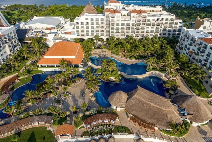 Exterior of the Fiesta Americana Condesa in Cancun
