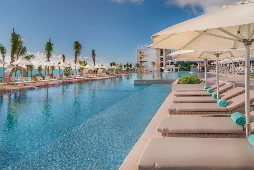 Swimming pool at the Haven Riviera Cancun