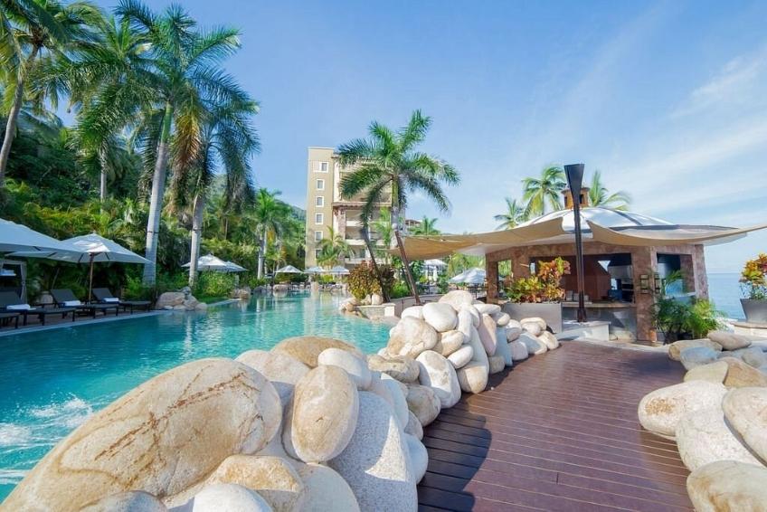 Swimming pool at Garza Blanca Preserve Resort & Spa in Puerto Vallarta