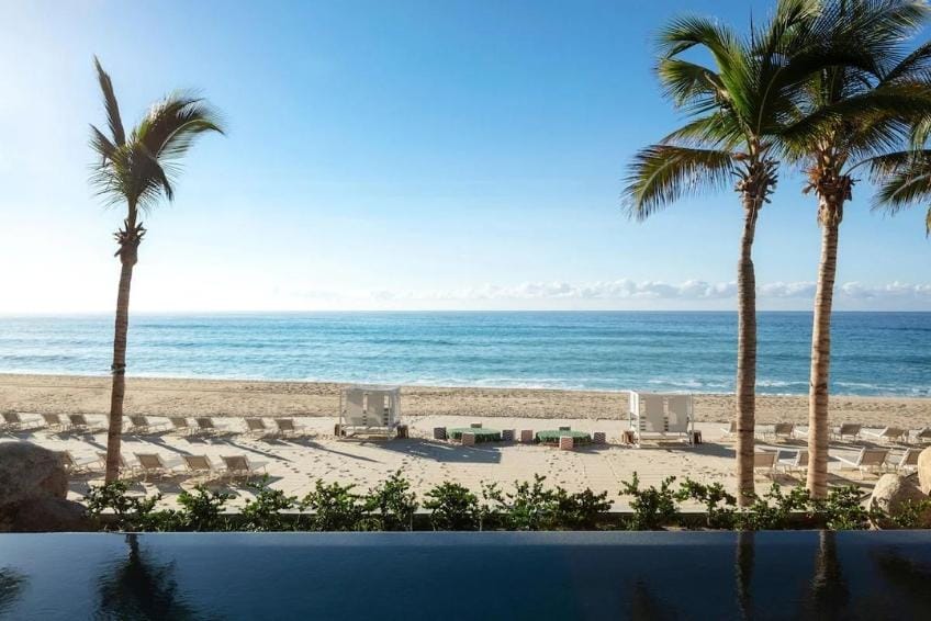 Infinity pool at Garza Blanca Resort and Spa Los Cabos