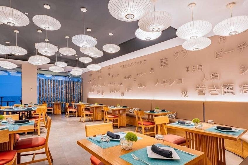 Restaurant at the Hilton Vallarta Riviera All-Inclusive Resort in Puerto Vallarta