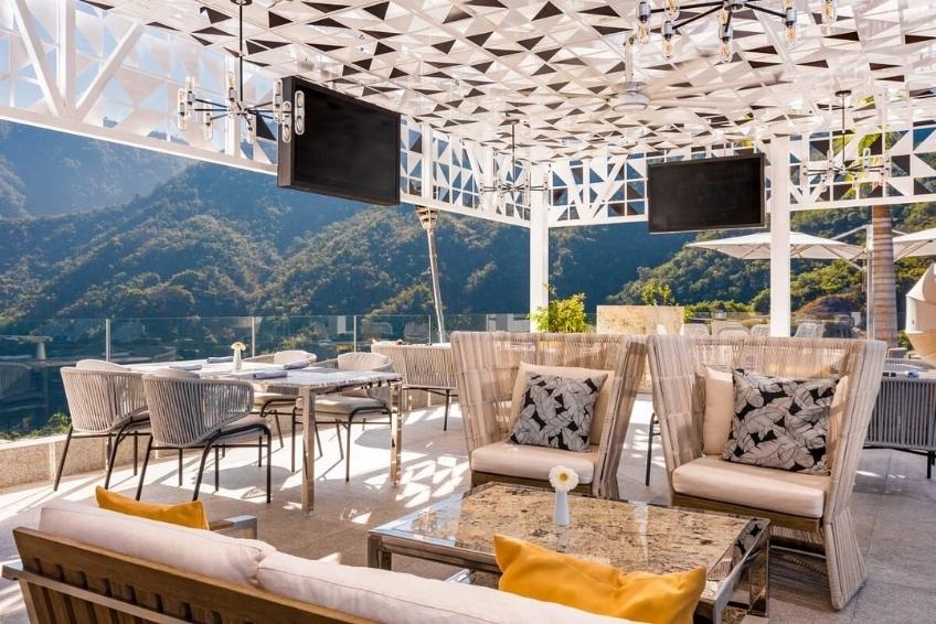 Restaurant at the Hotel Mousai Puerto Vallarta