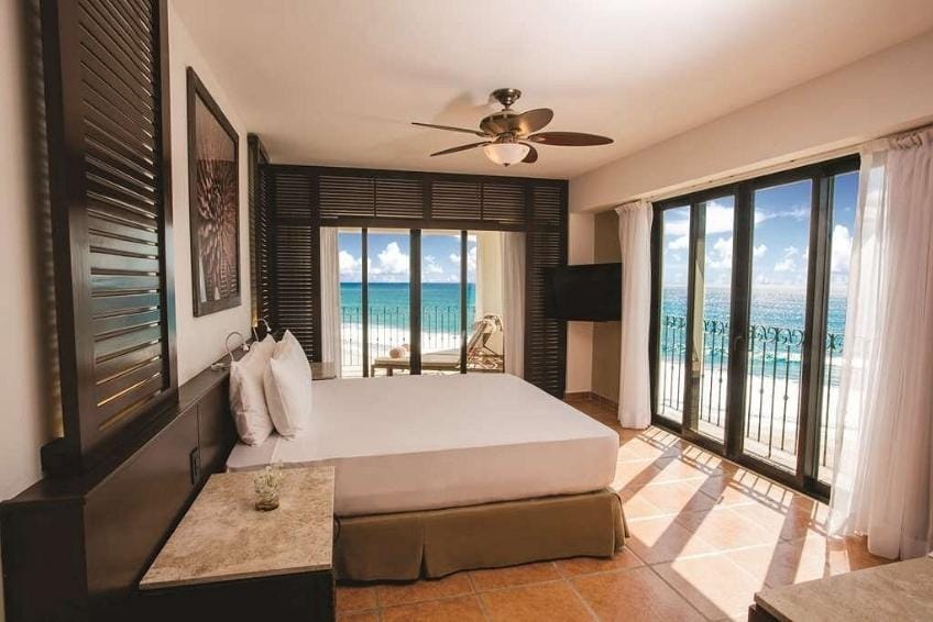 Room at the Hyatt Ziva Los Cabos