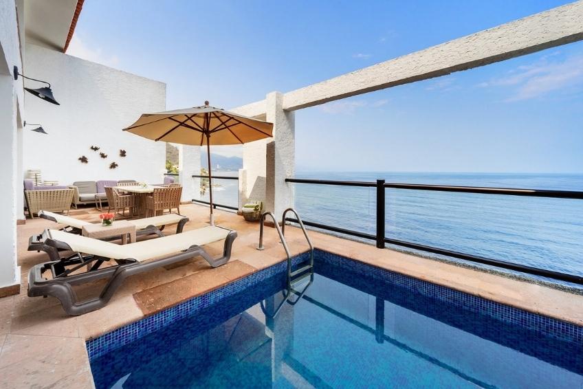 Swimming pool at the Hyatt Ziva Puerto Vallarta