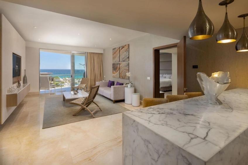 Room at the Le Blanc Spa Resort Los Cabos