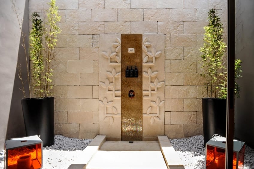 Outdoor rain showers at the Paradisus Playa del Carmen