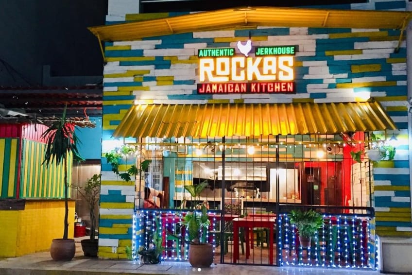 Fun exterior of Rockas Jamaican Kitchen in Playa del Carmen