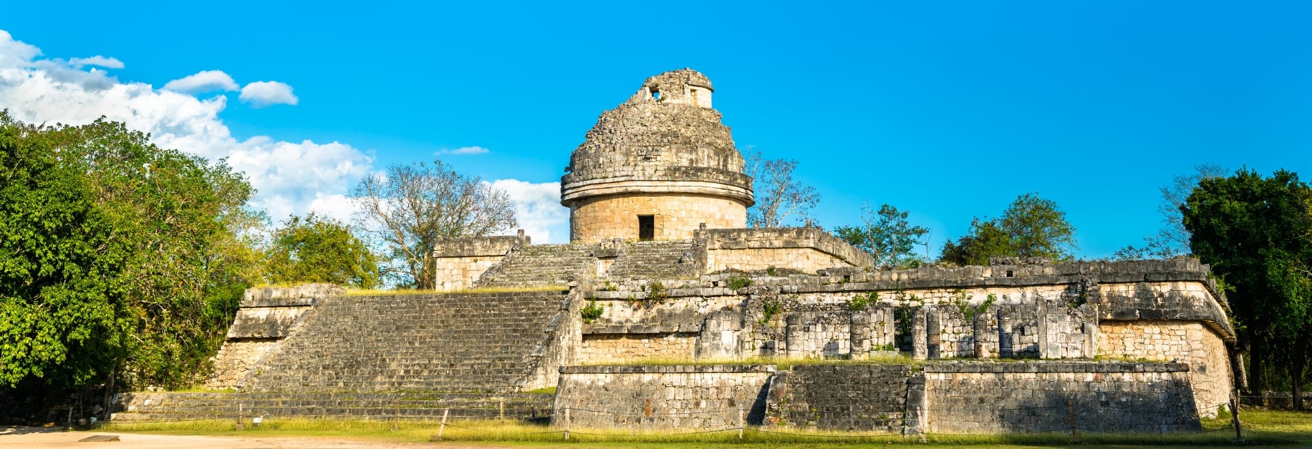 Things To Do At Chichen Itza - El Caracol