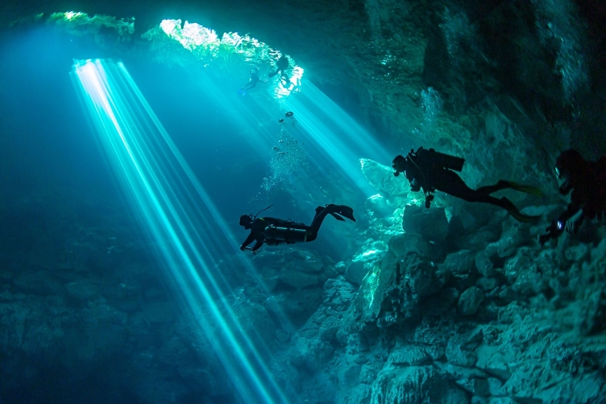 Cenote Diving